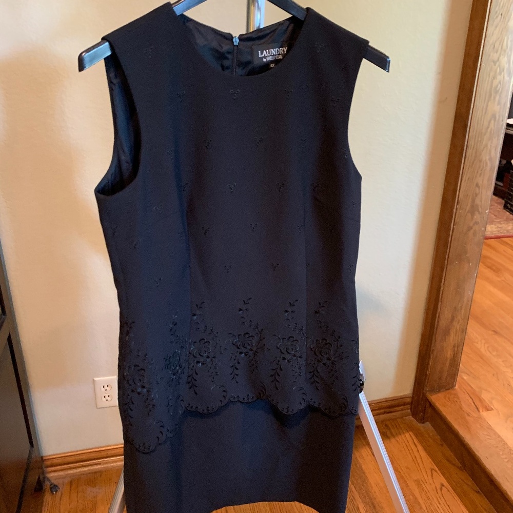 Laundry   short sleeve Black dress with embroidere